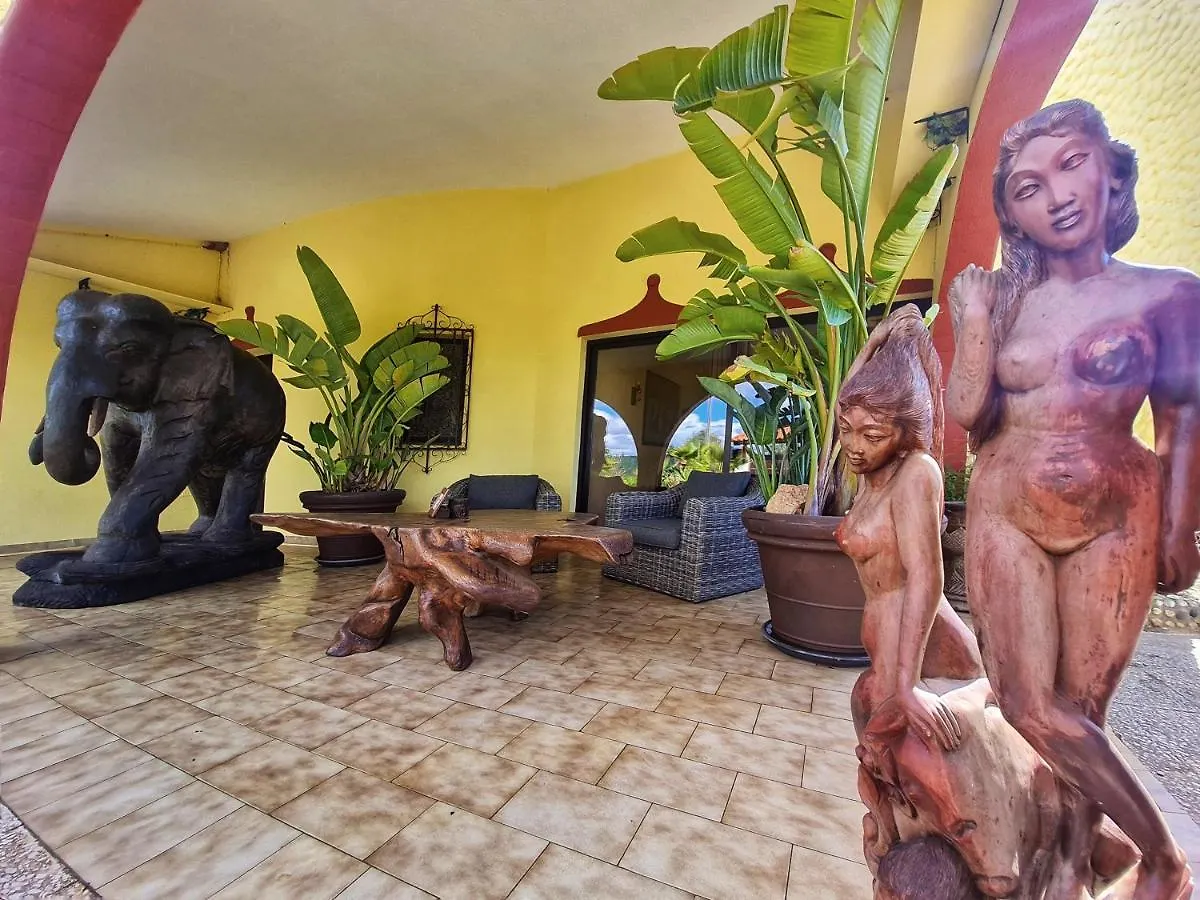 Villa Paraiso - Naturism Optional Adults Only Porches  4*, Porches (Algarve)