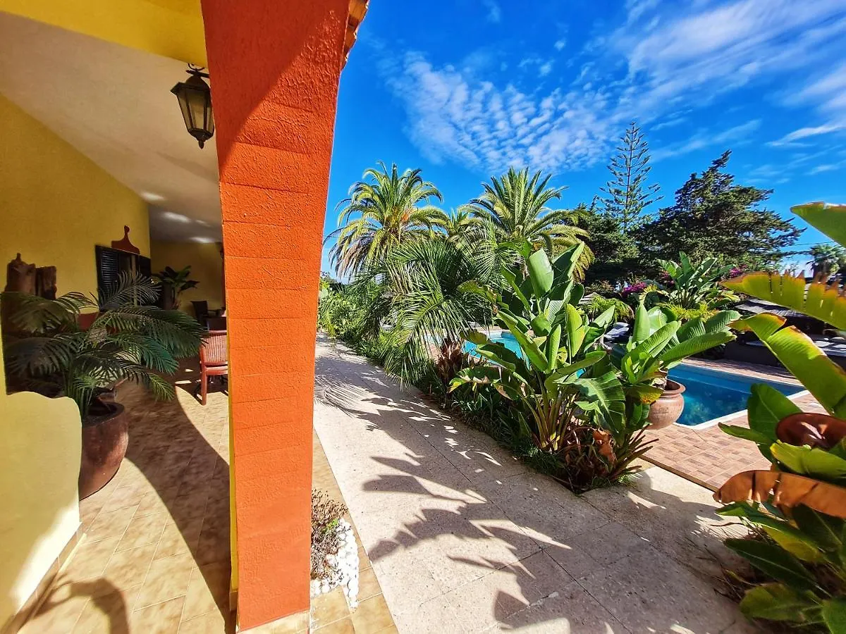 Bed & Breakfast Villa Paraiso - Naturism Optional Adults Only